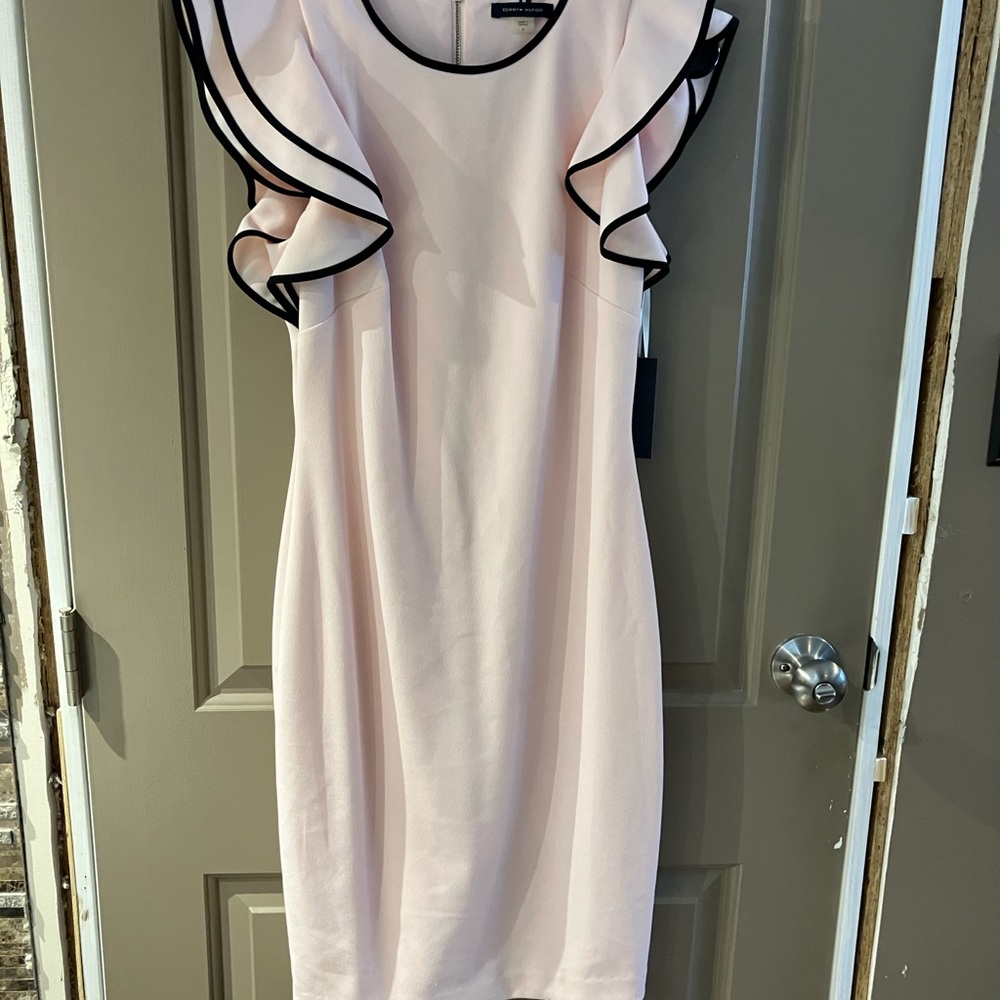 Tommy Hilfiger Elegant Pink Ruffle Short Sleeve Dress Size 4 - small snag